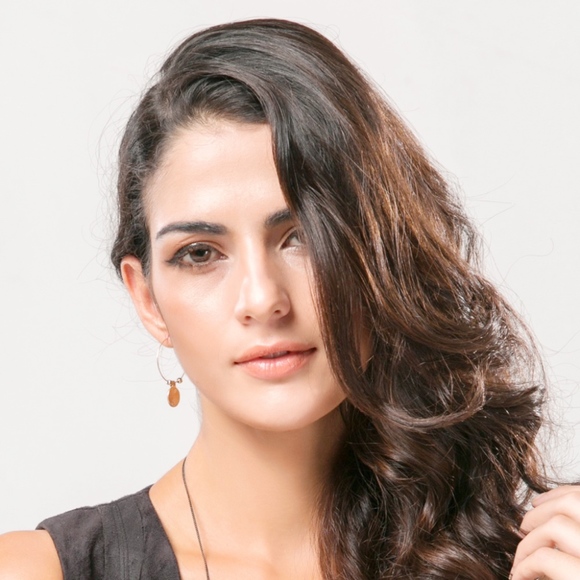 New  "Sofia" Fashion Earrings - Picture 2 of 3